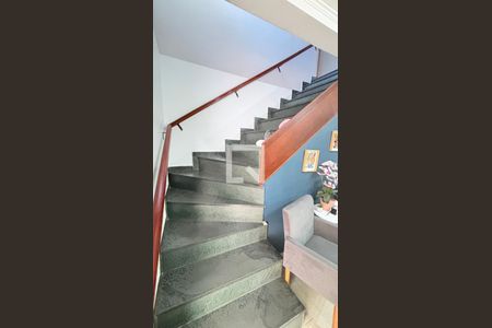 Escada de casa à venda com 3 quartos, 200m² em Jardim Ana Maria, Santo André