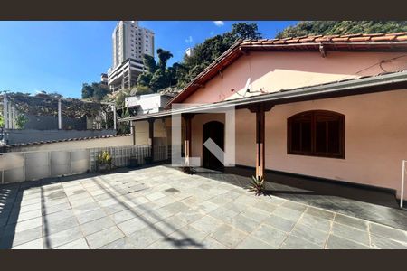 Varanda de casa à venda com 2 quartos, 200m² em Padre Eustáquio, Belo Horizonte
