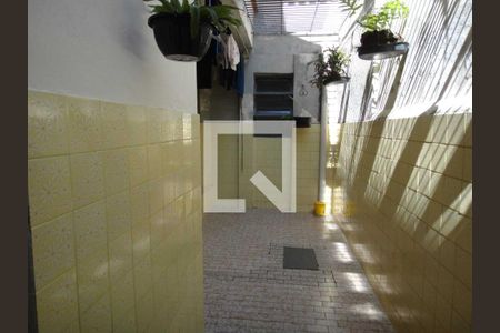 Quintal de casa à venda com 3 quartos, 300m² em Ouro Preto, Belo Horizonte