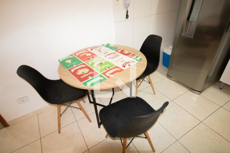 Sala/Cozinha de apartamento para alugar com 1 quarto, 42m² em Nova Mirim, Praia Grande