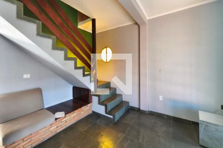 Sala de casa à venda com 4 quartos, 250m² em Jardim dos Oliveiras, Campinas