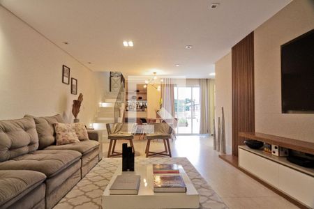 Sala de casa à venda com 3 quartos, 240m² em Vila Mariza Mazzei, São Paulo