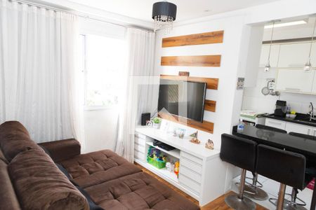 Sala de apartamento à venda com 2 quartos, 43m² em Jardim Cocaia, Guarulhos
