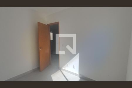 Quarto 1 de apartamento à venda com 2 quartos, 60m² em Chácara Cotia, Contagem