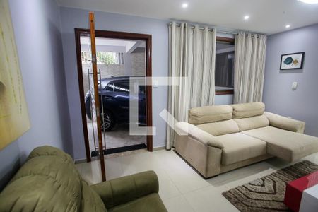 Sala de casa para alugar com 3 quartos, 250m² em Taquara, Rio de Janeiro
