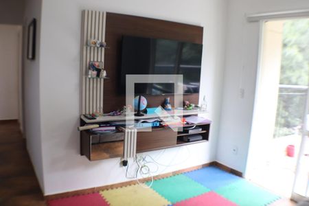 Sala de apartamento para alugar com 2 quartos, 87m² em Jardim Tupanci, Barueri