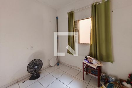 Quarto 2 de casa à venda com 4 quartos, 120m² em Parque Santa Bárbara, Campinas