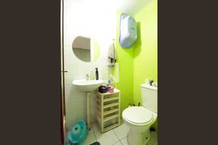 Banheiro de apartamento à venda com 2 quartos, 38m² em Parque Santa Fé, Porto Alegre