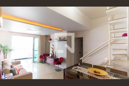 Sala de apartamento à venda com 4 quartos, 300m² em Charitas, Niterói