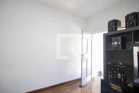 Sala de casa à venda com 2 quartos, 295m² em A Definir Em Campo, Contagem