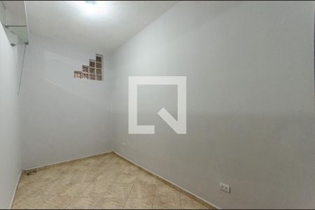 Quarto de casa para alugar com 2 quartos, 250m² em Vila Cavaton, São Paulo