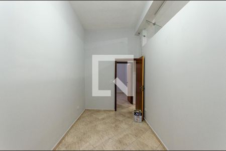 Quarto de casa para alugar com 2 quartos, 250m² em Vila Cavaton, São Paulo