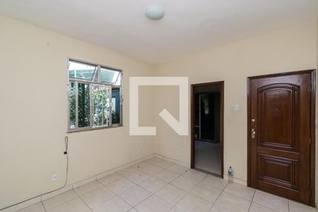 Sala de apartamento para alugar com 1 quarto, 40m² em Brás de Pina, Rio de Janeiro