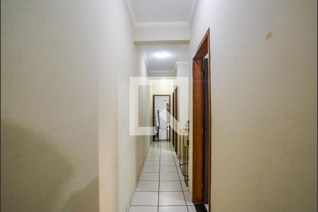 Corredor de apartamento para alugar com 3 quartos, 84m² em Vila Alzira, Santo André