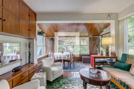 Casa à venda com 4 quartos, 200m² em Santo Amaro, São Paulo