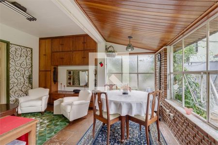 Casa à venda com 4 quartos, 200m² em Santo Amaro, São Paulo