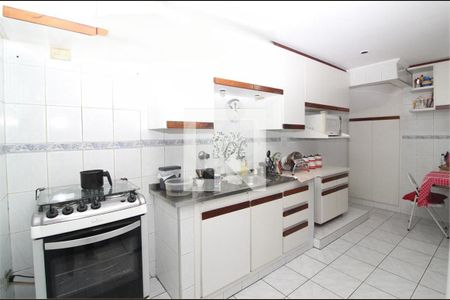 Casa de Condomínio à venda com 3 quartos, 140m² em Campo Belo, São Paulo