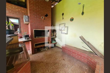 Casa à venda com 3 quartos, 400m² em Interlagos, São Paulo