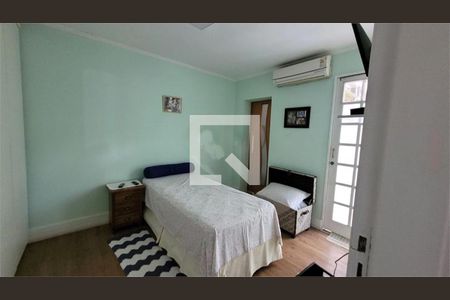 Casa de Condomínio à venda com 3 quartos, 122m² em Vila Campo Grande, São Paulo