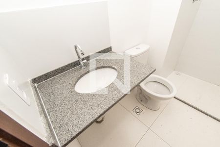 Banheiro de kitnet/studio à venda com 1 quarto, 26m² em Ipiranga, São Paulo