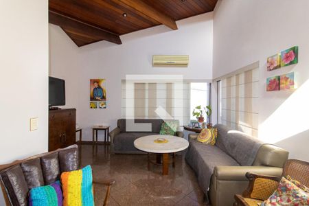 Sala de casa para alugar com 5 quartos, 390m² em Jardim das Paineiras, Campinas