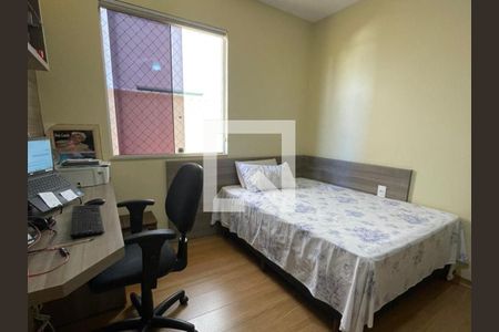 Quarto 1 de casa à venda com 3 quartos, 240m² em Cabral, Contagem
