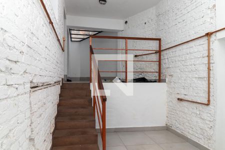 Corredor de casa para alugar com 3 quartos, 150m² em Alto da Lapa, São Paulo