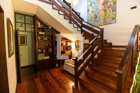 Sala de casa de condomínio à venda com 4 quartos, 1100m² em Piratininga, Niterói