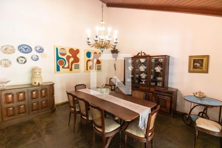 Sala de casa de condomínio à venda com 4 quartos, 1100m² em Piratininga, Niterói