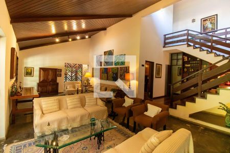 Sala de casa de condomínio à venda com 4 quartos, 1100m² em Piratininga, Niterói