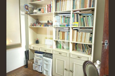 Casa à venda com 5 quartos, 275m² em Cidade Nova, Belo Horizonte