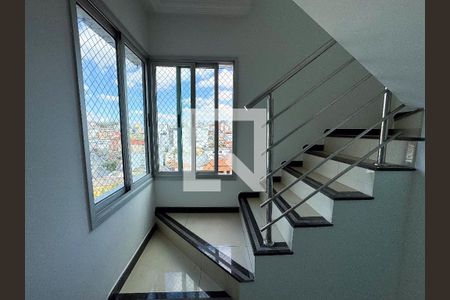 Corredor de apartamento à venda com 2 quartos, 194m² em Eldorado, Contagem