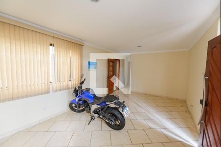 Sala de casa para alugar com 2 quartos, 120m² em Centro, Taubaté