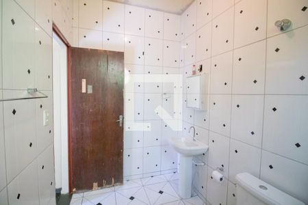 Banheiro da Suíte de casa para alugar com 3 quartos, 360m² em Tropical, Contagem