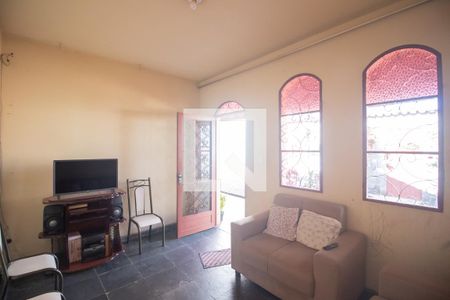 Sala de casa para alugar com 3 quartos, 360m² em Tropical, Contagem