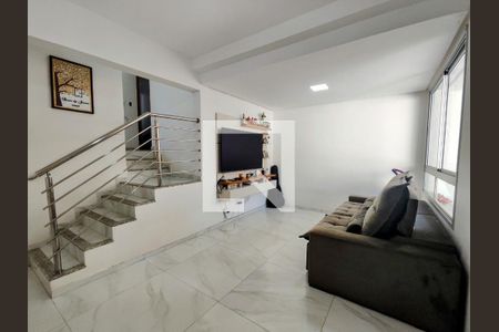 sala de casa à venda com 3 quartos, 306m² em São Goncalo, Contagem