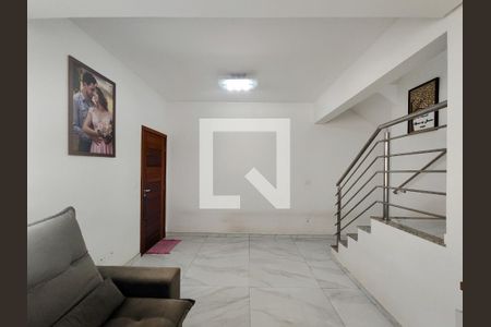 sala de casa à venda com 3 quartos, 306m² em São Goncalo, Contagem
