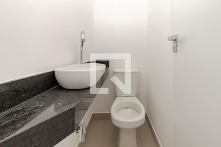 Lavabo de casa para alugar com 4 quartos, 211m² em Vila Congonhas, São Paulo