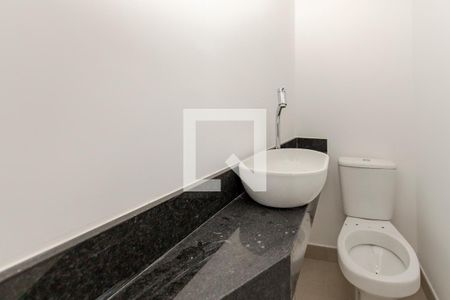 Lavabo de casa para alugar com 4 quartos, 211m² em Vila Congonhas, São Paulo