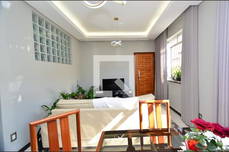 Sala de apartamento à venda com 2 quartos, 100m² em Floresta, Belo Horizonte