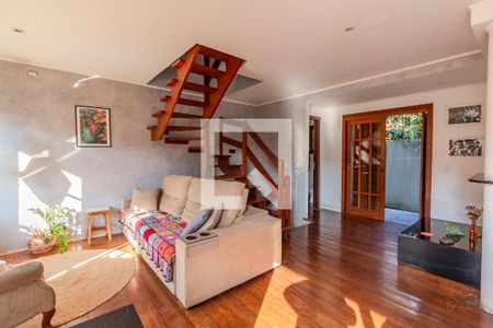 Sala de casa de condomínio para alugar com 3 quartos, 195m² em Santa Tereza, Porto Alegre