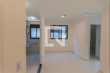 Sala de apartamento para alugar com 2 quartos, 45m² em Jardim Ipaussurama, Campinas