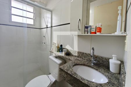 Banheiro Social de apartamento à venda com 2 quartos, 51m² em Vila Campos Sales, Campinas