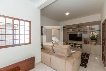 Sala de casa à venda com 6 quartos, 370m² em Alto Barroca, Belo Horizonte