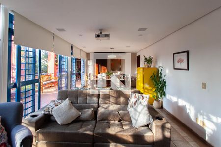 Sala 1 de casa à venda com 4 quartos, 992m² em Estoril, Belo Horizonte