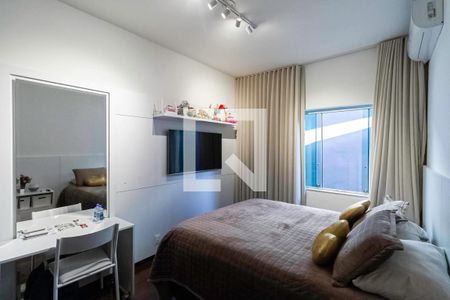 Quarto 1 de casa à venda com 3 quartos, 170m² em Parque Recreio, Contagem