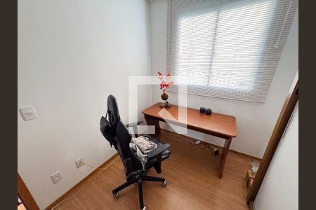Quarto 2 de apartamento à venda com 2 quartos, 40m² em Tres Barras, Contagem