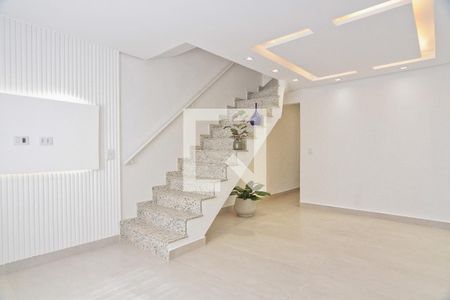 Sala de casa à venda com 3 quartos, 100m² em Conjunto Residencial Novo Pacaembu, São Paulo