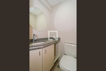 Lavabo de apartamento para alugar com 3 quartos, 109m² em Vila Suzana, São Paulo