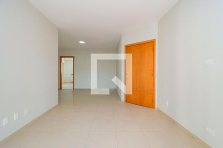 Sala de apartamento para alugar com 3 quartos, 109m² em Vila Suzana, São Paulo